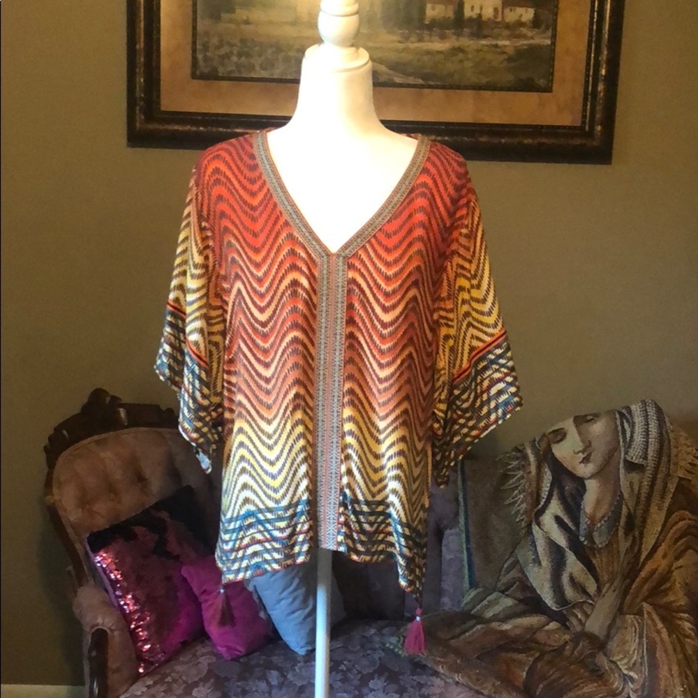 Democracy Women’s XS colorful goddess top😍